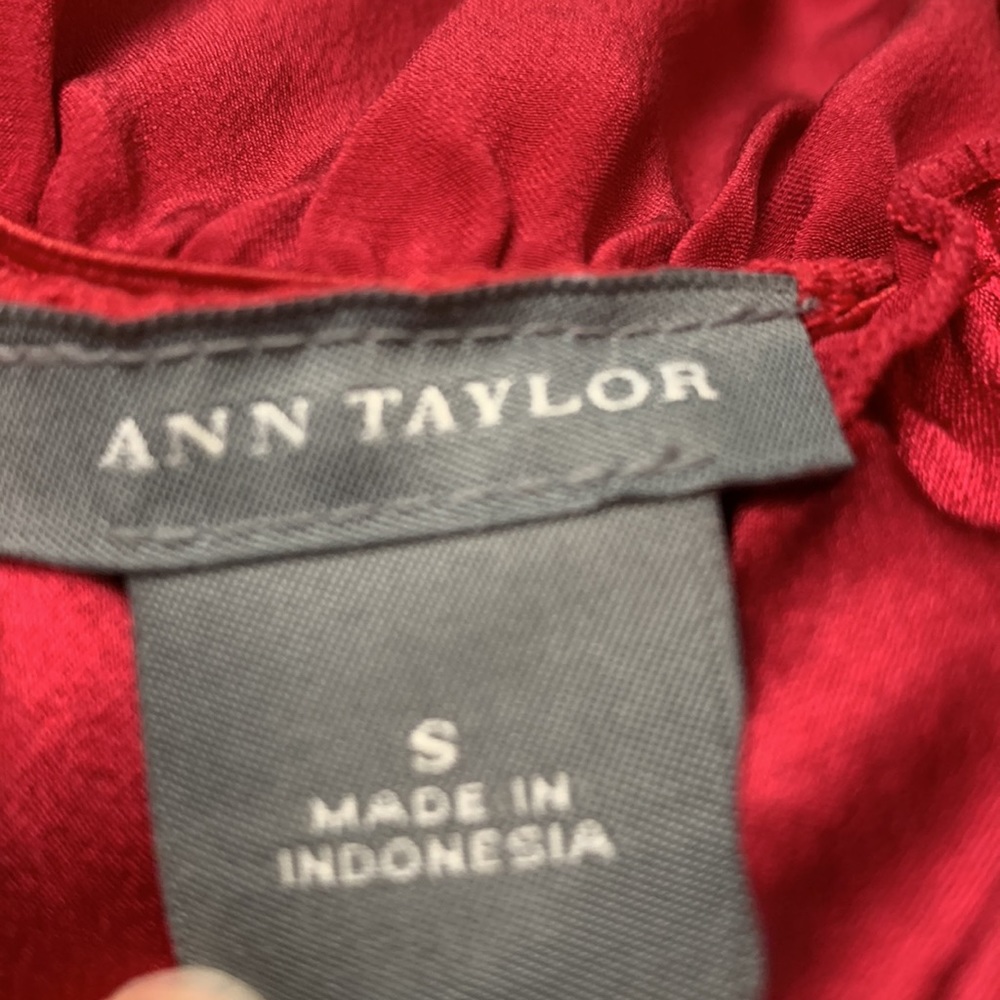 Ann Taylor Ruffe Top Blouse- Pink Size Small - Picture 3 of 3